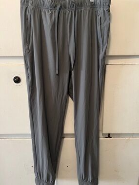 Kohl’s Gray Performance Jogger Pants – Lightweight Stretch Fabric